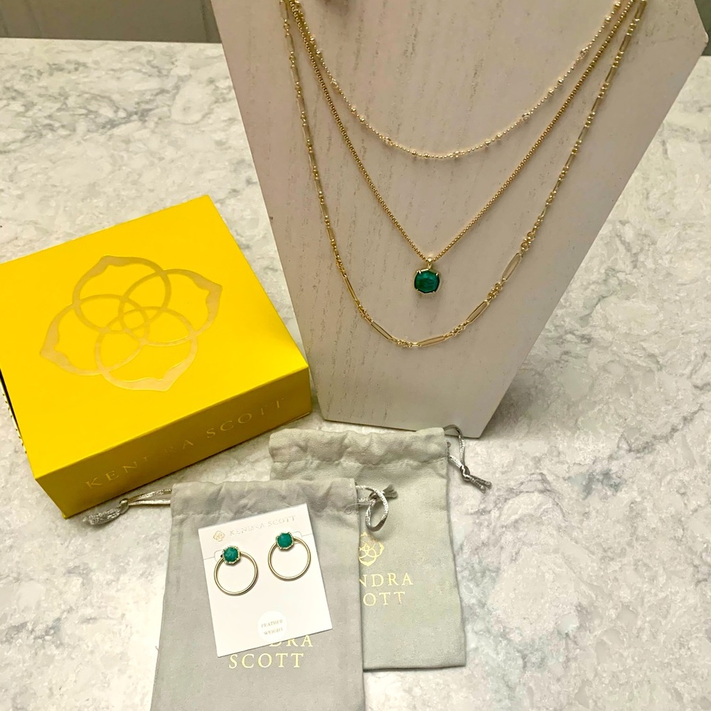 New Kendra Scott gold green necklace earrings set